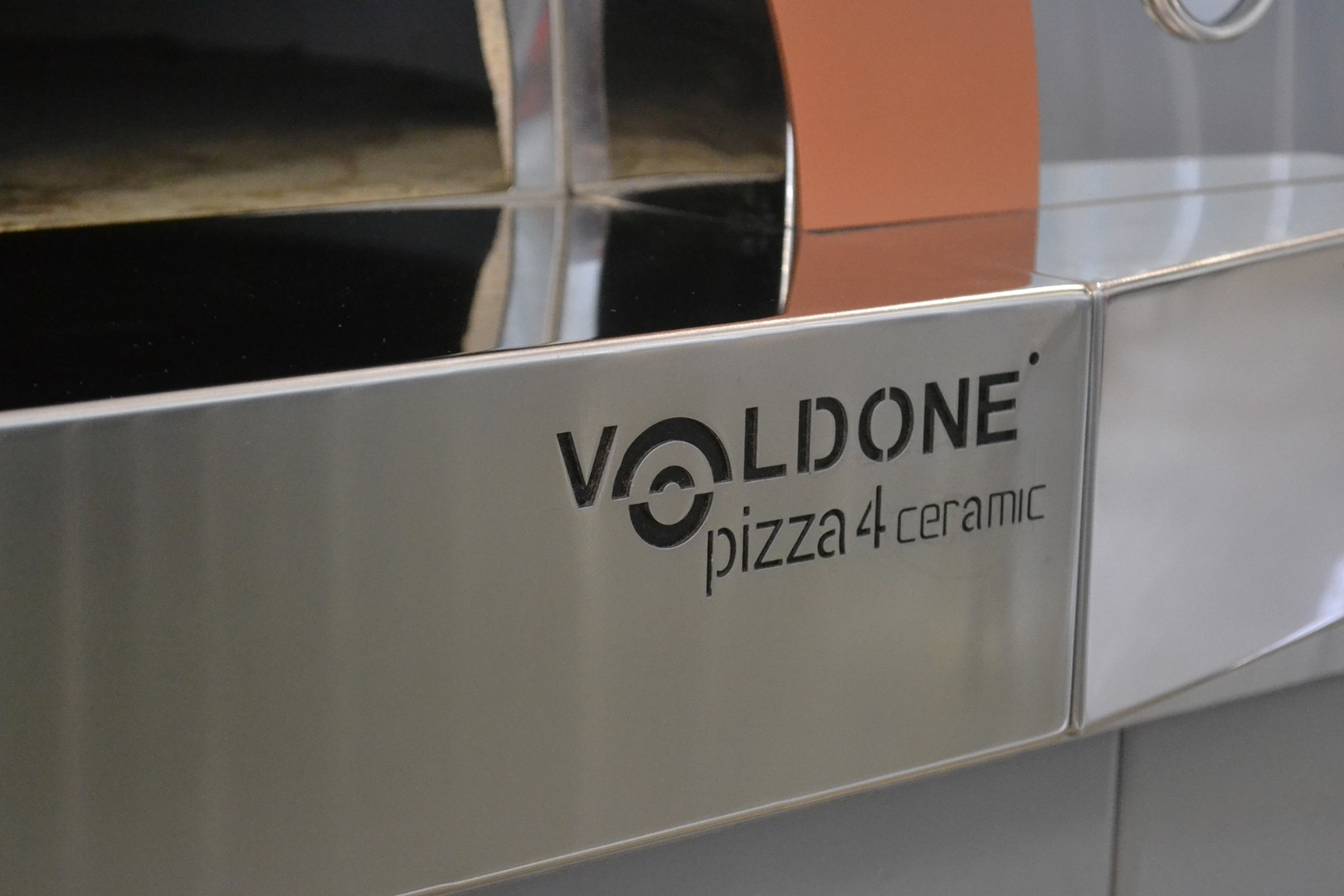 НОВИНКА в линейке дровяных пицца-печей VOLDONE!